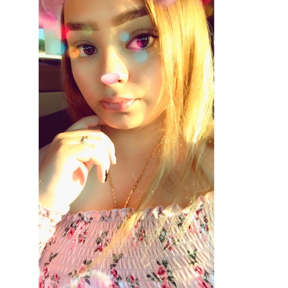 Meet your Posher, Andrea - Picture 1 of 1